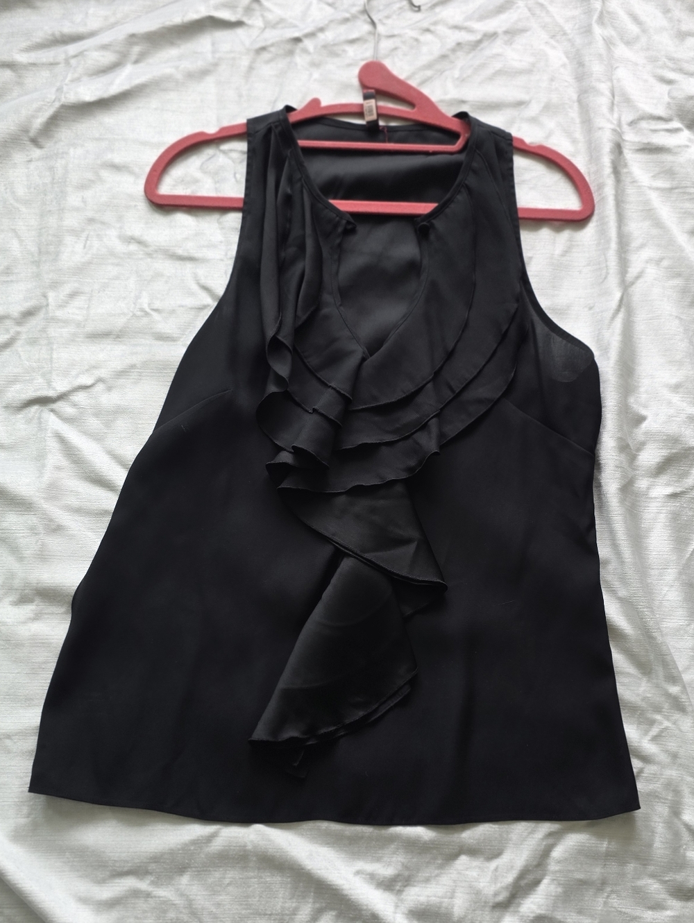 5|48 Black Ruffled Sleeveless Blouse